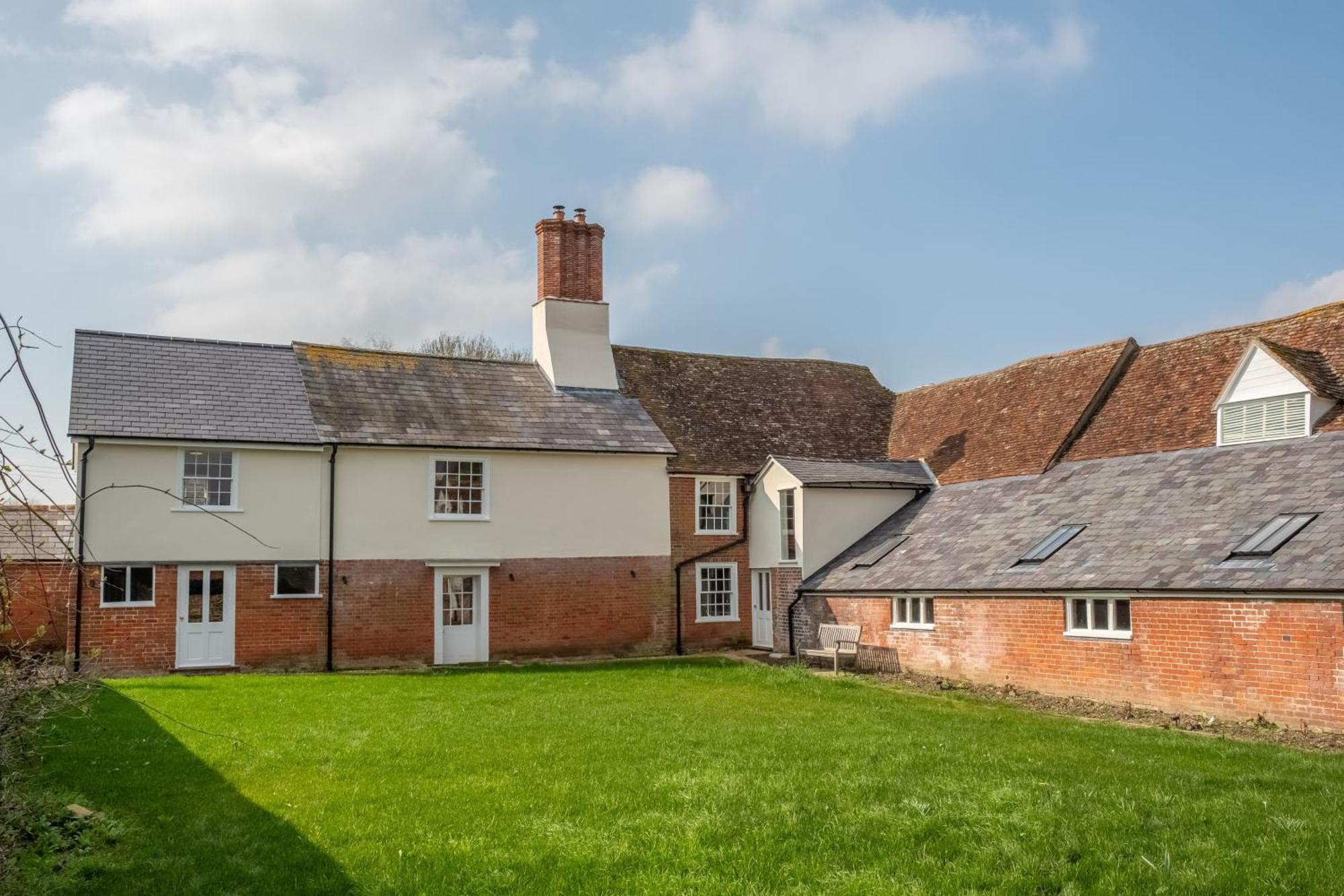River House Kersey Exterior photo